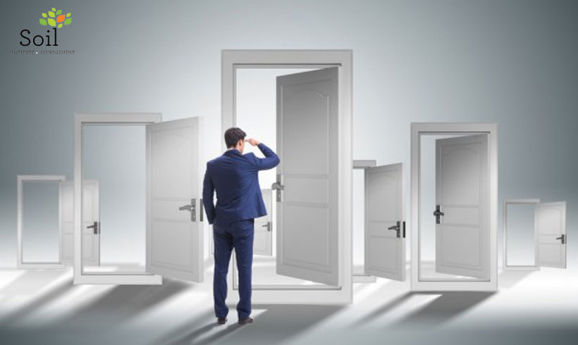 How to choose between MBA in India or MS abroad