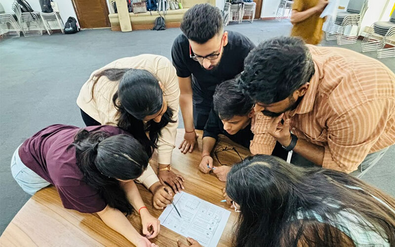 Solve Real Business Challenges through Live Case Simulations